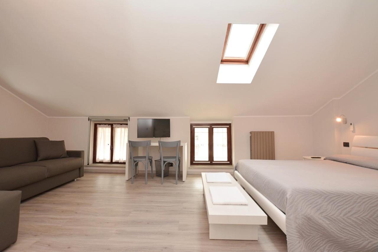 סאלוצו Hotel & Apartments " Perpoin " מראה חיצוני תמונה