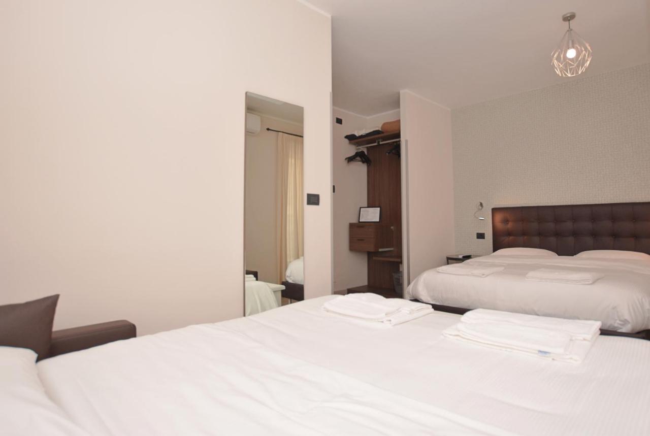 סאלוצו Hotel & Apartments " Perpoin " מראה חיצוני תמונה