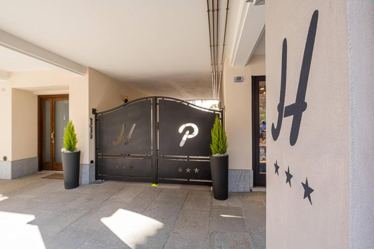 סאלוצו Hotel & Apartments " Perpoin " מראה חיצוני תמונה
