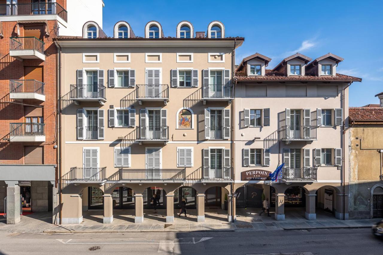 סאלוצו Hotel & Apartments " Perpoin " מראה חיצוני תמונה
